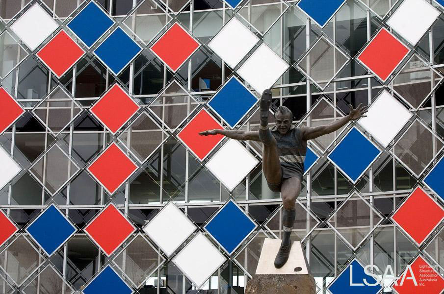 Overall View of the New Whitten Oval Transparent Screen